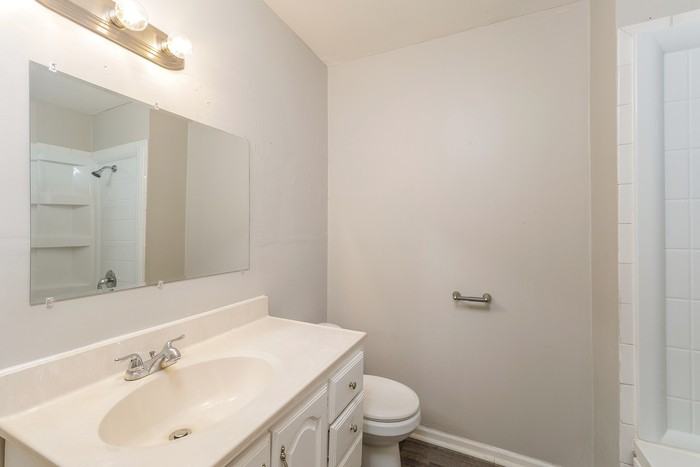 11210 Myrtle Ave - Photo 7 of 15