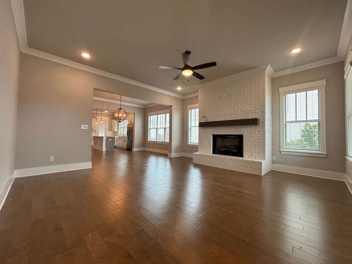 247 Haystack Dr - Photo 4 of 49