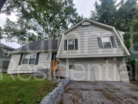 8218 E 133rd Ter - Photo 1 of 1