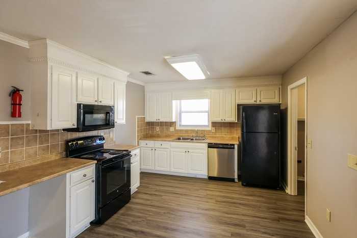 311 Busick Well Rd - Photo 7 of 13