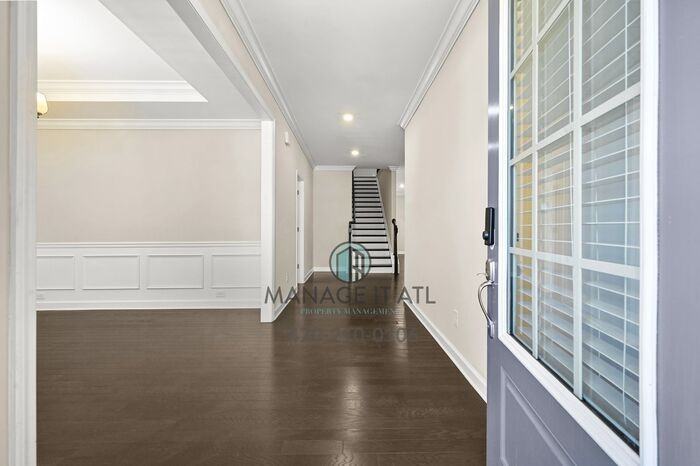 4924 Grace Harris St - Photo 3 of 37