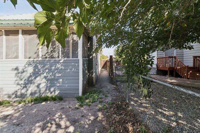 350 Chipeta Ave - Photo 4 of 31