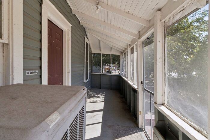 350 Chipeta Ave - Photo 6 of 31