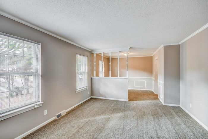 5025 Ewell Ln - Photo 5 of 14