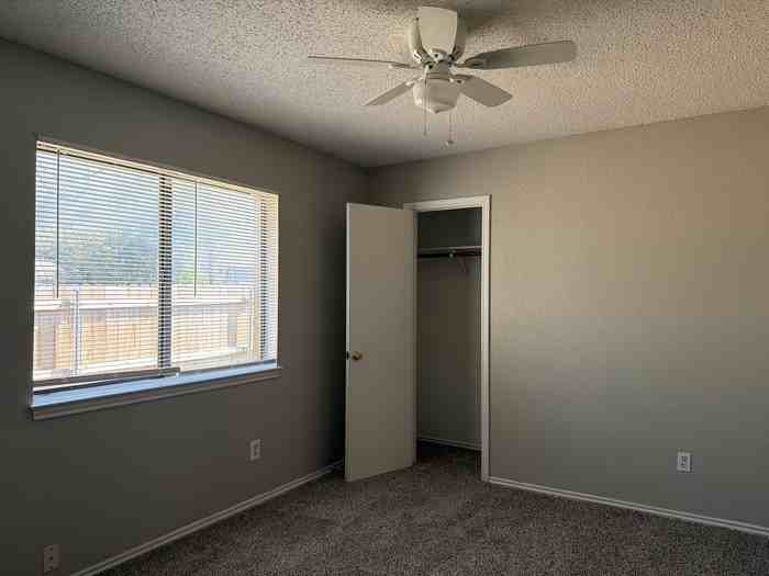 2601 Woodmont Trl - Photo 7 of 12