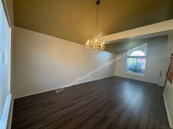 5207 Moonraker Rd - Photo 4 of 26
