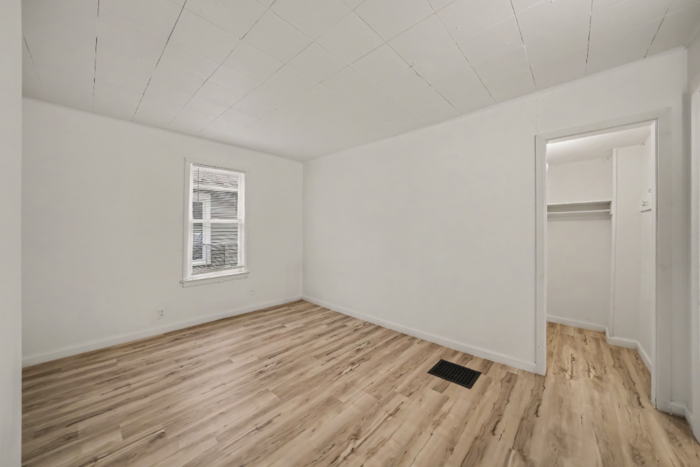 433 N 1st St #A - Photo 2 of 21
