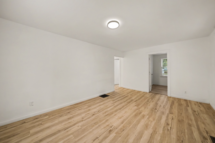 433 N 1st St #A - Photo 6 of 21