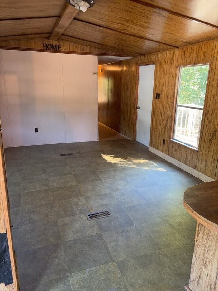 36 Buckeye Cir - Photo 2 of 8