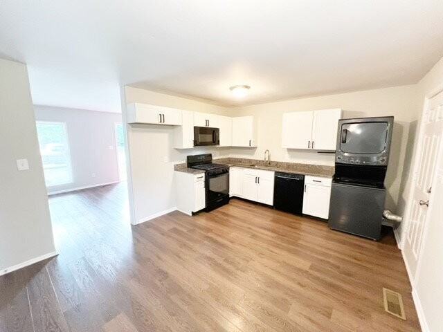 3520 Jerome Ct - Photo 4 of 12