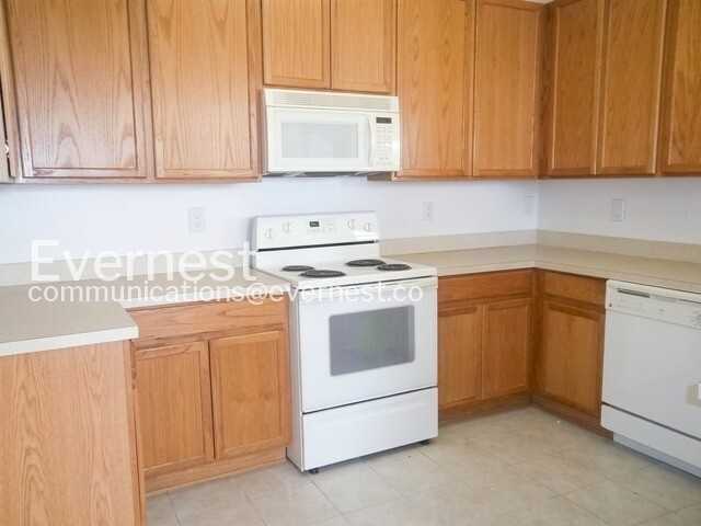 4492 Pleasant View Dr - Photo 4 of 15
