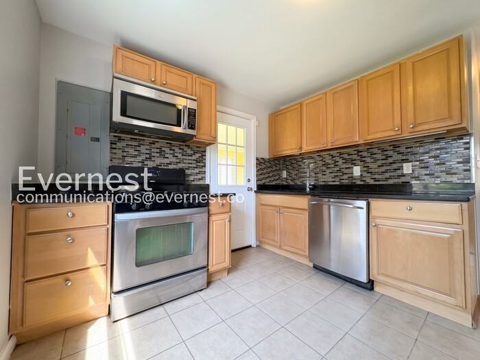 7730 Emerson Rd - Photo 5 of 21