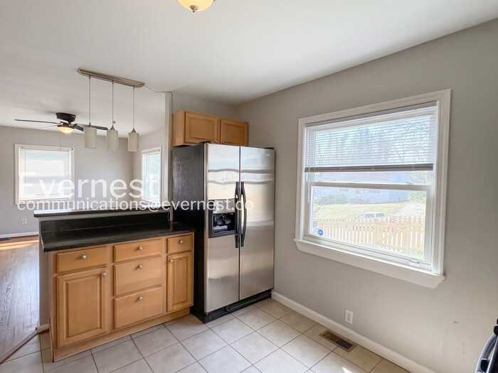 7730 Emerson Rd - Photo 6 of 21