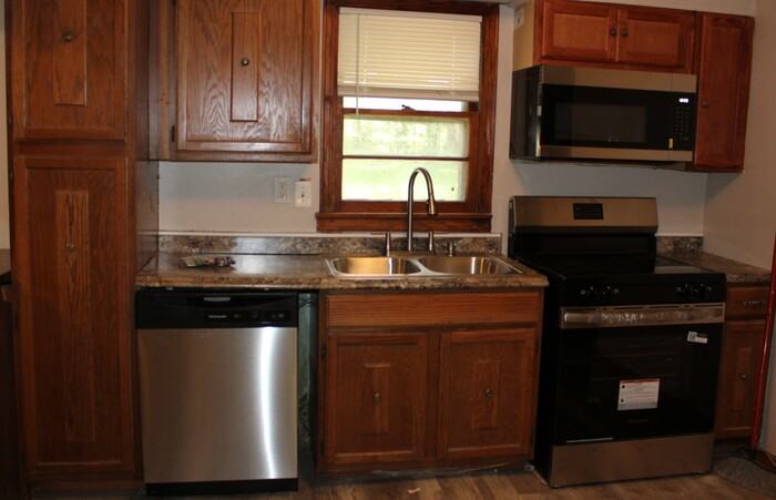 1625 N 65th St - Photo 4 of 4