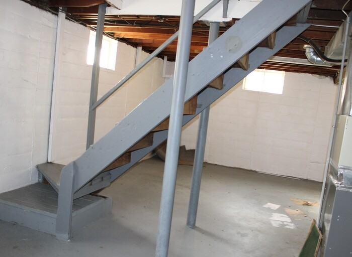 1111 Pawnee St - Photo 5 of 5