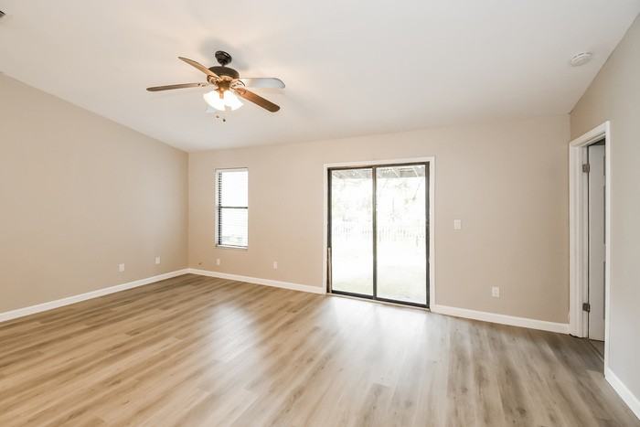 1605 Ibis Dr - Photo 2 of 15