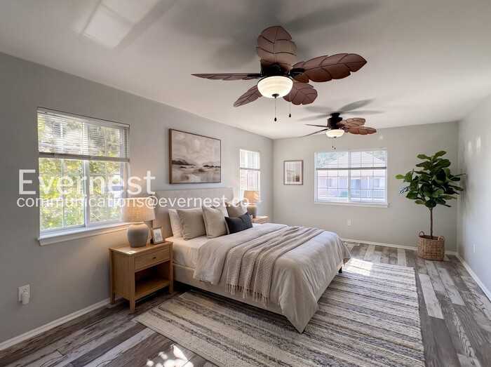 223 Mariners Point Dr - Photo 4 of 29