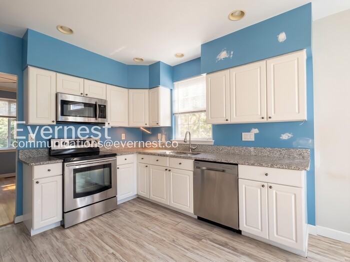 223 Mariners Point Dr - Photo 7 of 29