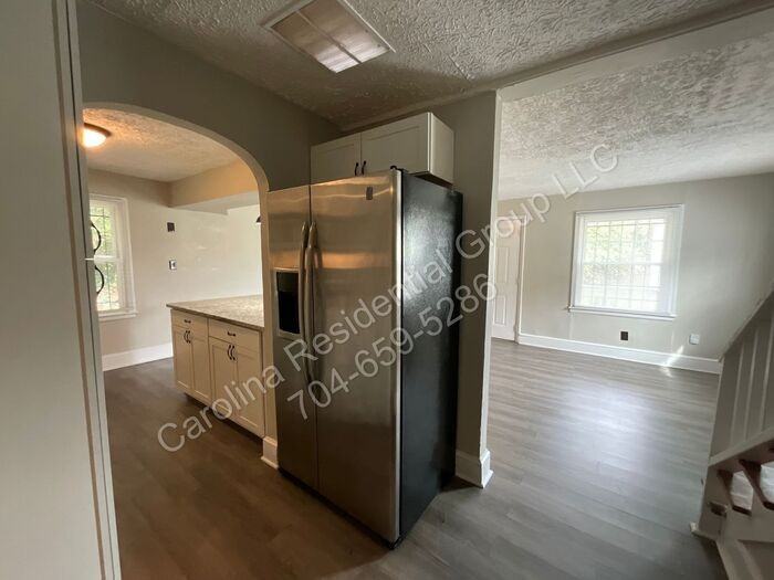 3905 Freedom Dr - Photo 5 of 17