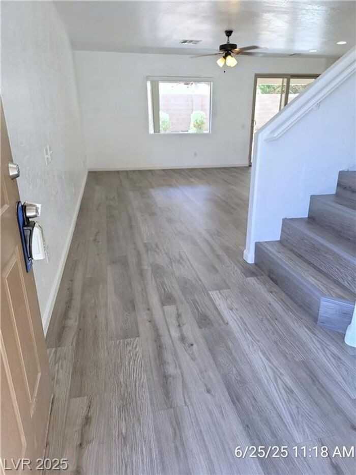 9125 Westchester Hill Ave - Photo 3 of 35