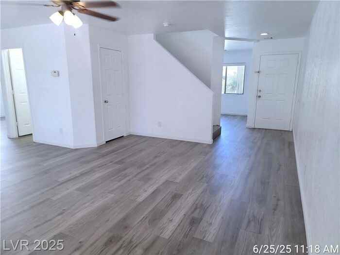 9125 Westchester Hill Ave - Photo 4 of 35