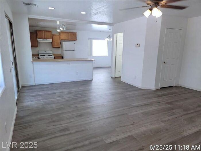 9125 Westchester Hill Ave - Photo 5 of 35