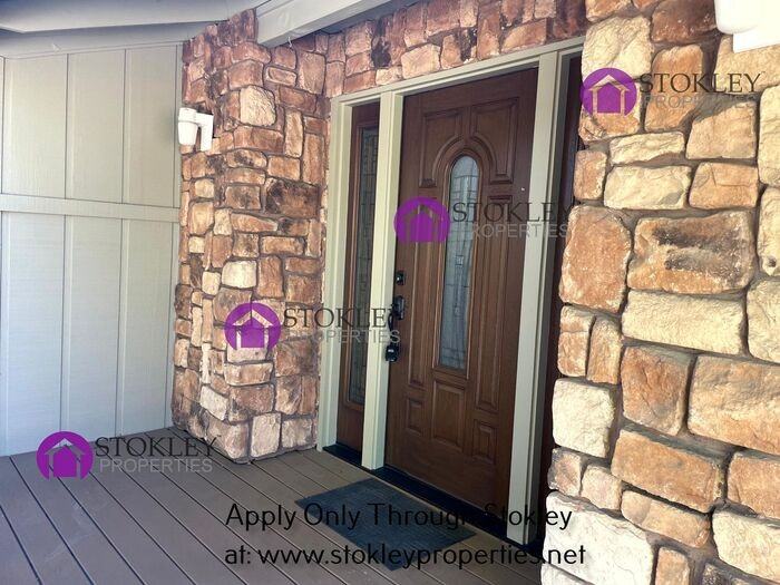 1833 Morello Ave - Photo 5 of 50