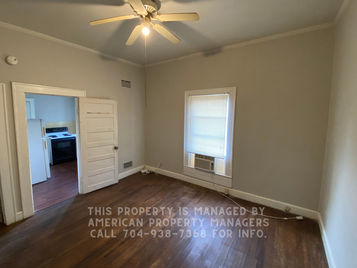 567 Englewood St Ne - Photo 3 of 6