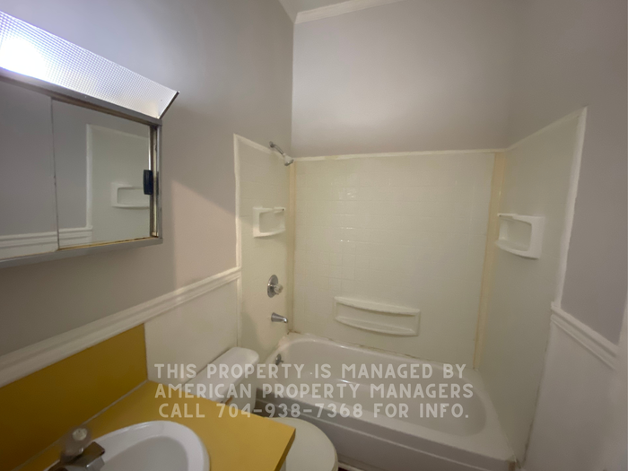 567 Englewood St Ne - Photo 4 of 6