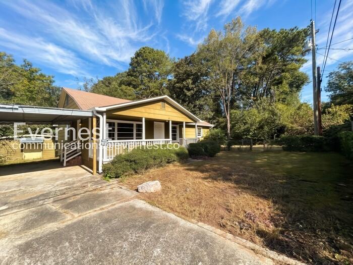 105 Gloria Dr - Photo 2 of 21