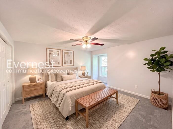 105 Gloria Dr - Photo 5 of 21