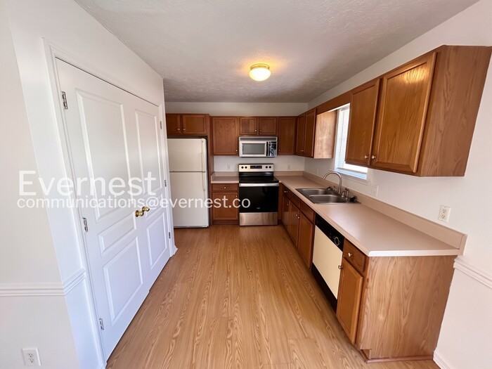 2507 Floyd Ave - Photo 5 of 23