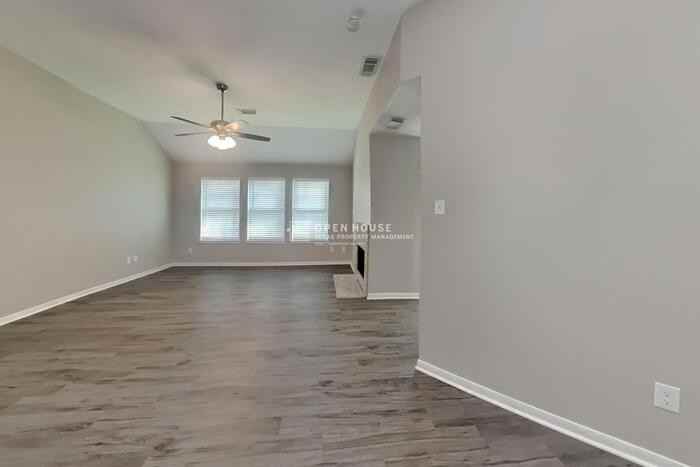 17014 Enchanted Cir W - Photo 6 of 20