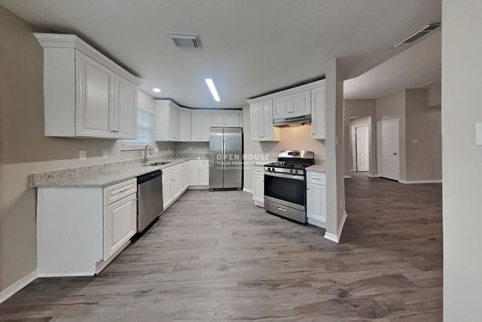 17014 Enchanted Cir W - Photo 7 of 20