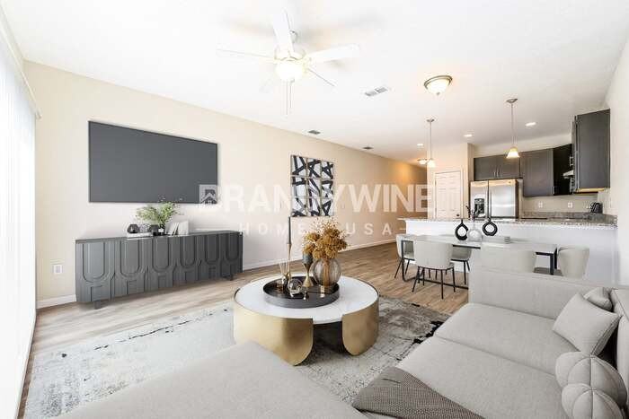 8772 Corporate Square Ct - Photo 3 of 39