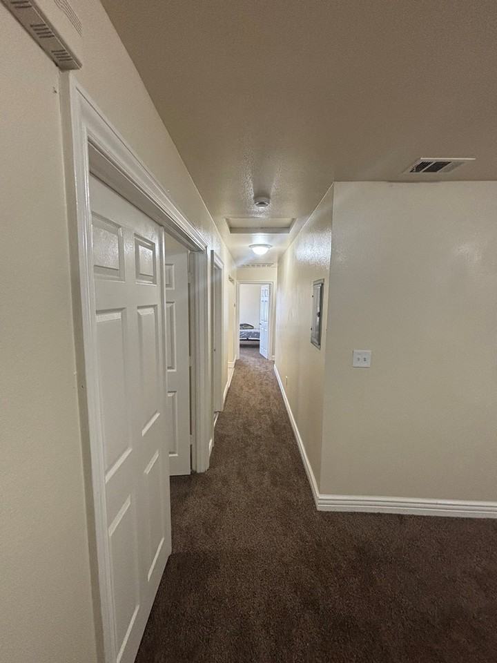 4610 Wall Street - Photo 6 of 15