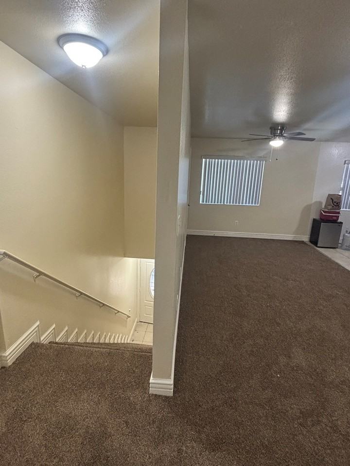 4610 Wall Street - Photo 3 of 15
