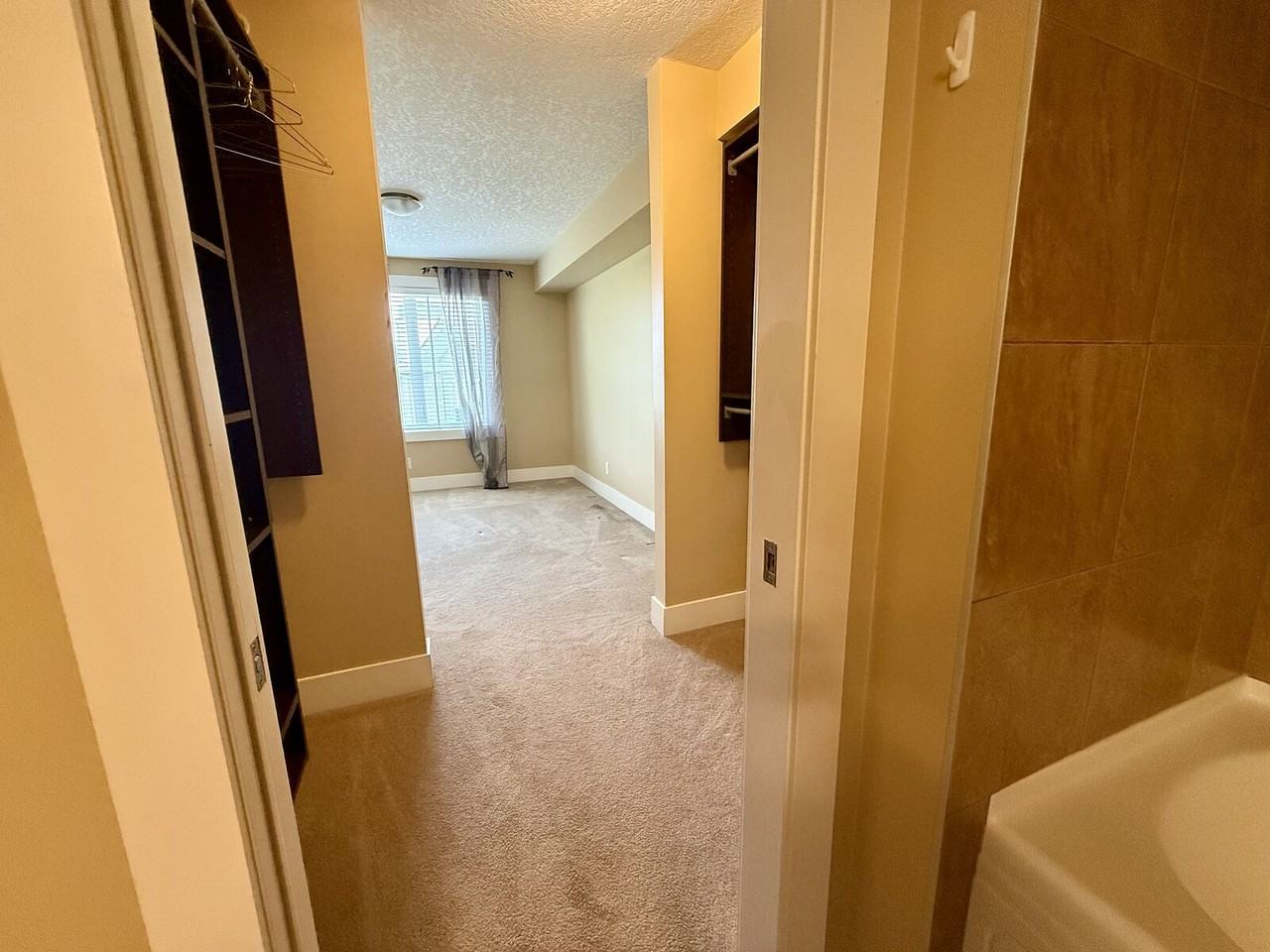 500 Apt - Photo 7 of 19