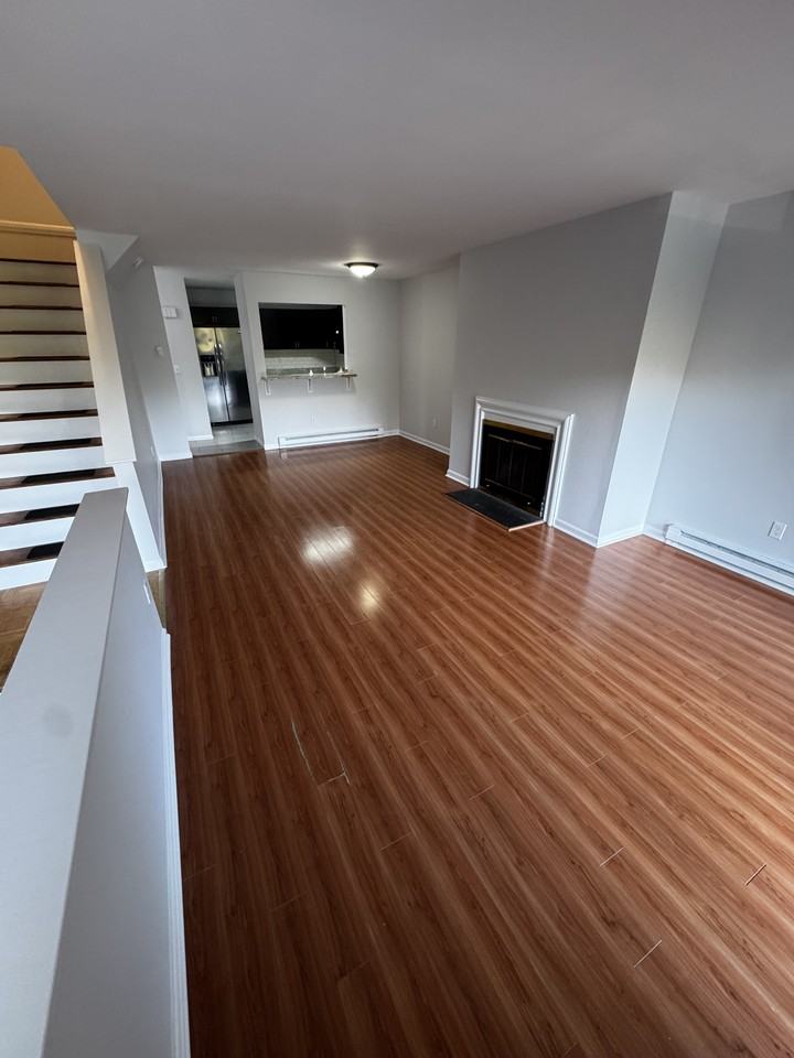1 Beaver Brook Rd #18 - Photo 2 of 10
