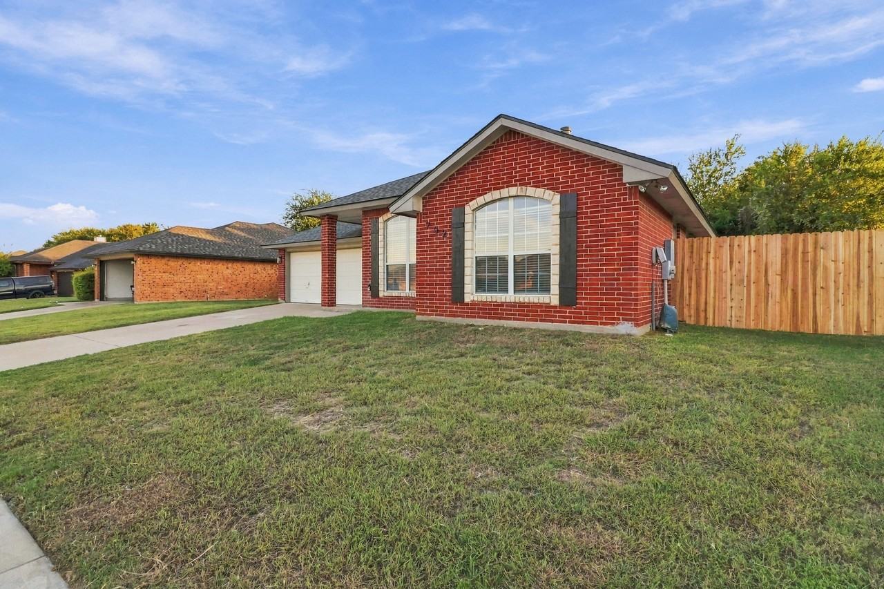 702 Atlas Ave #NA - Photo 3 of 20
