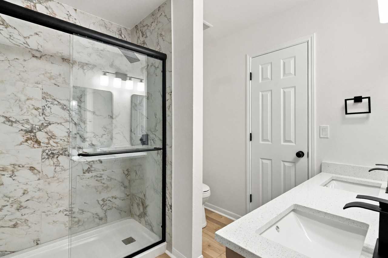702 Atlas Ave #NA - Photo 7 of 20