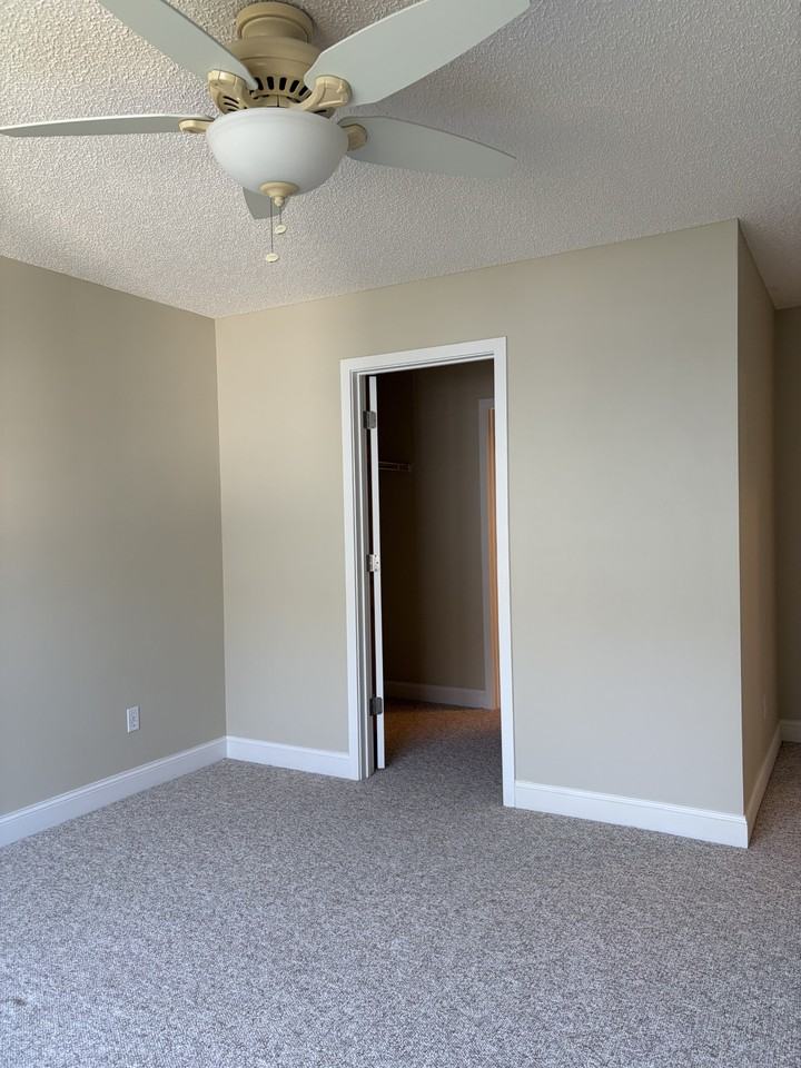 2144 Village Trl #2144 - Photo 3 of 6