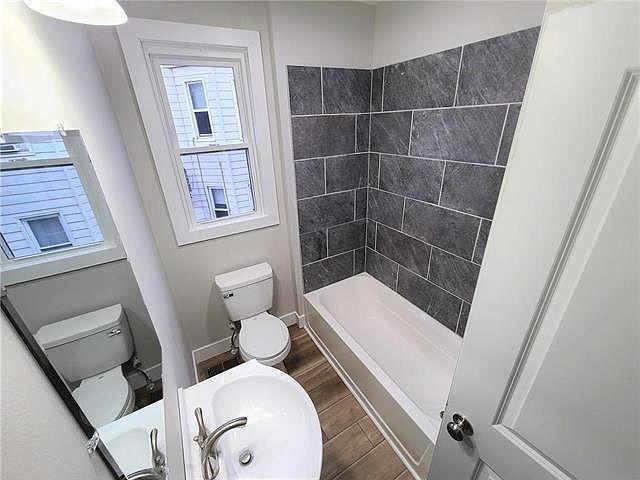 1523 Linden St #NA - Photo 3 of 18