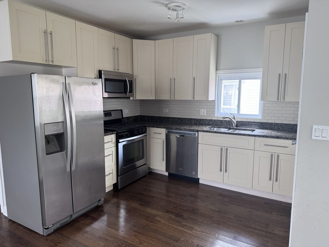4635 W Palmer St #2 - Photo 4 of 12