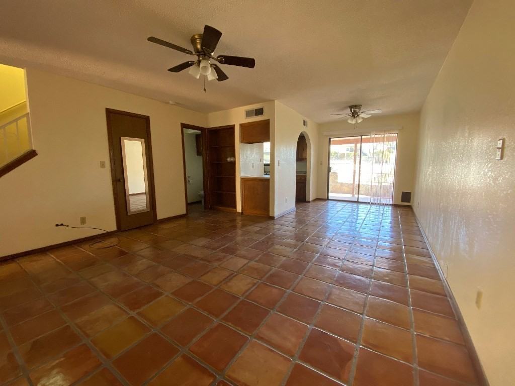 4847 Excalibur Dr #B - Photo 4 of 22
