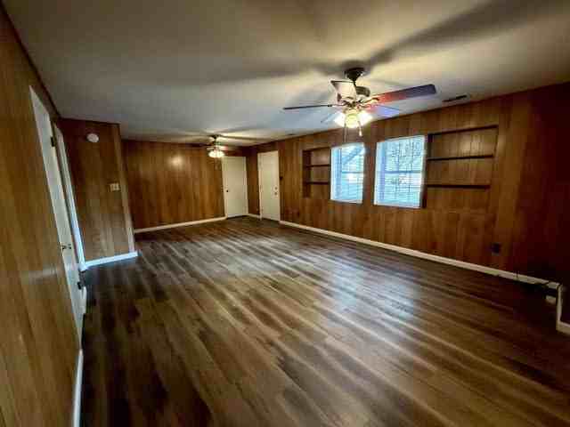 21427 Sanners Ln #B - Photo 2 of 13