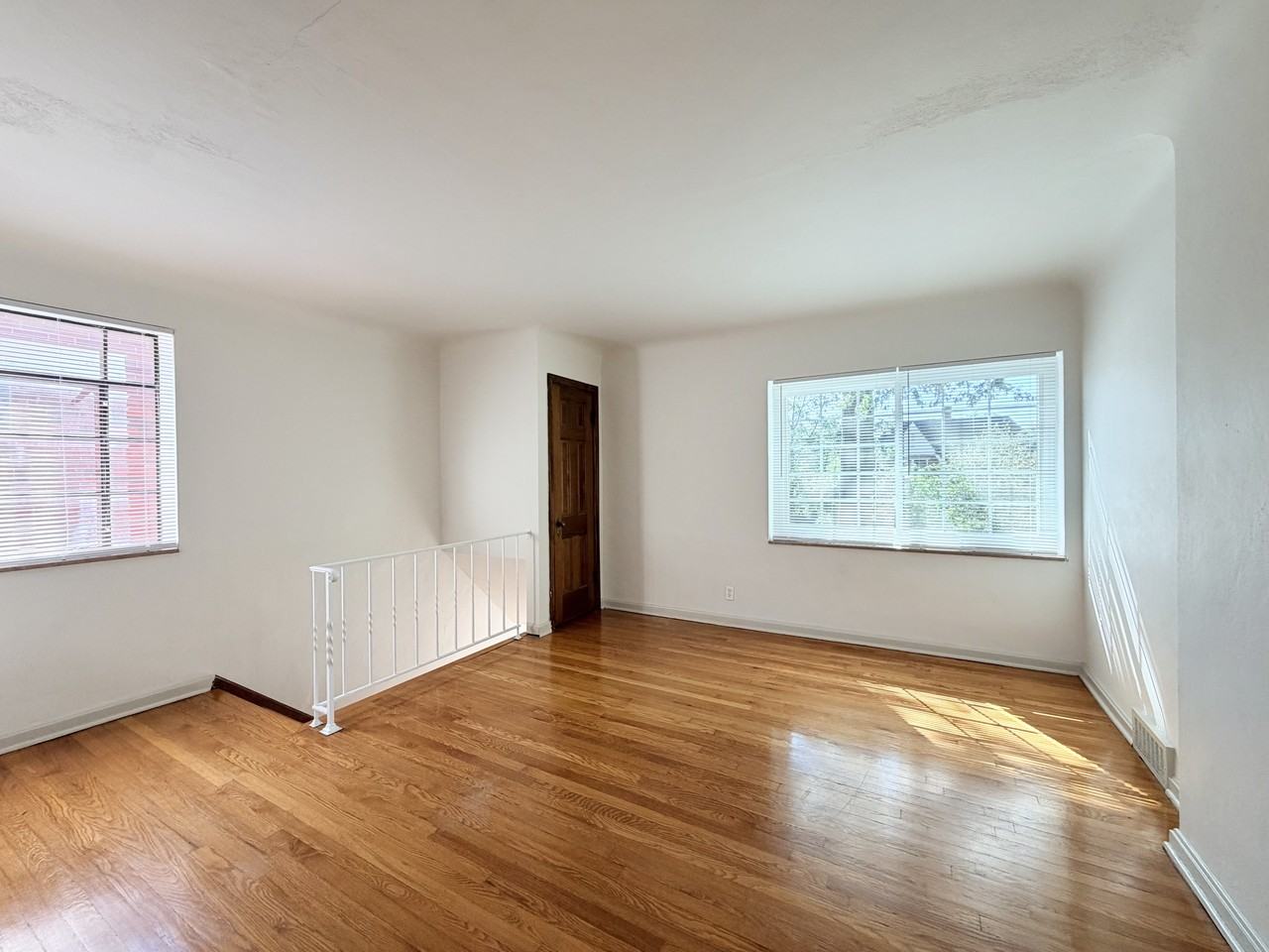 6337 Sutherland Ave #2F - Photo 6 of 13