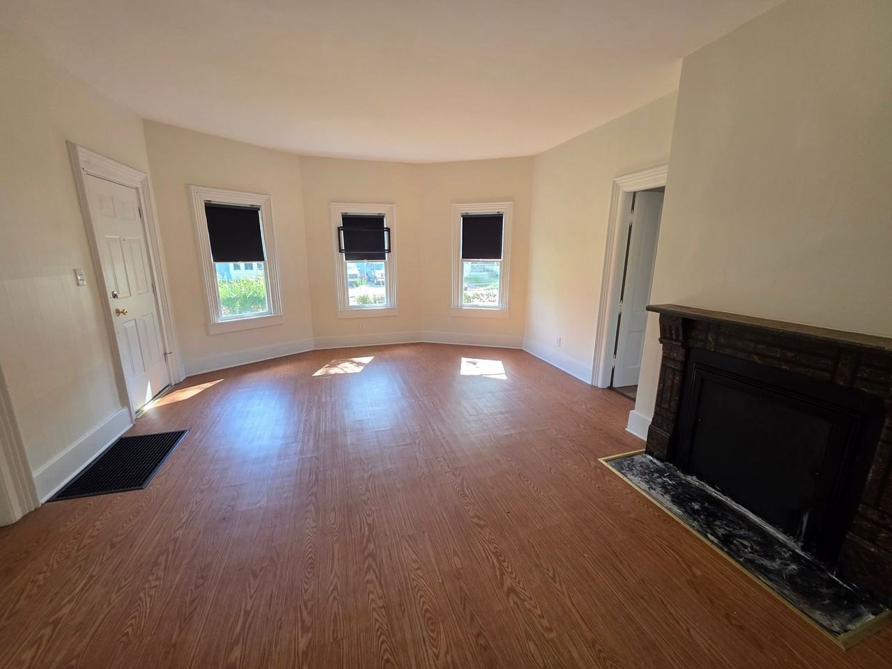 540 N Howard St #1 - Photo 3 of 9