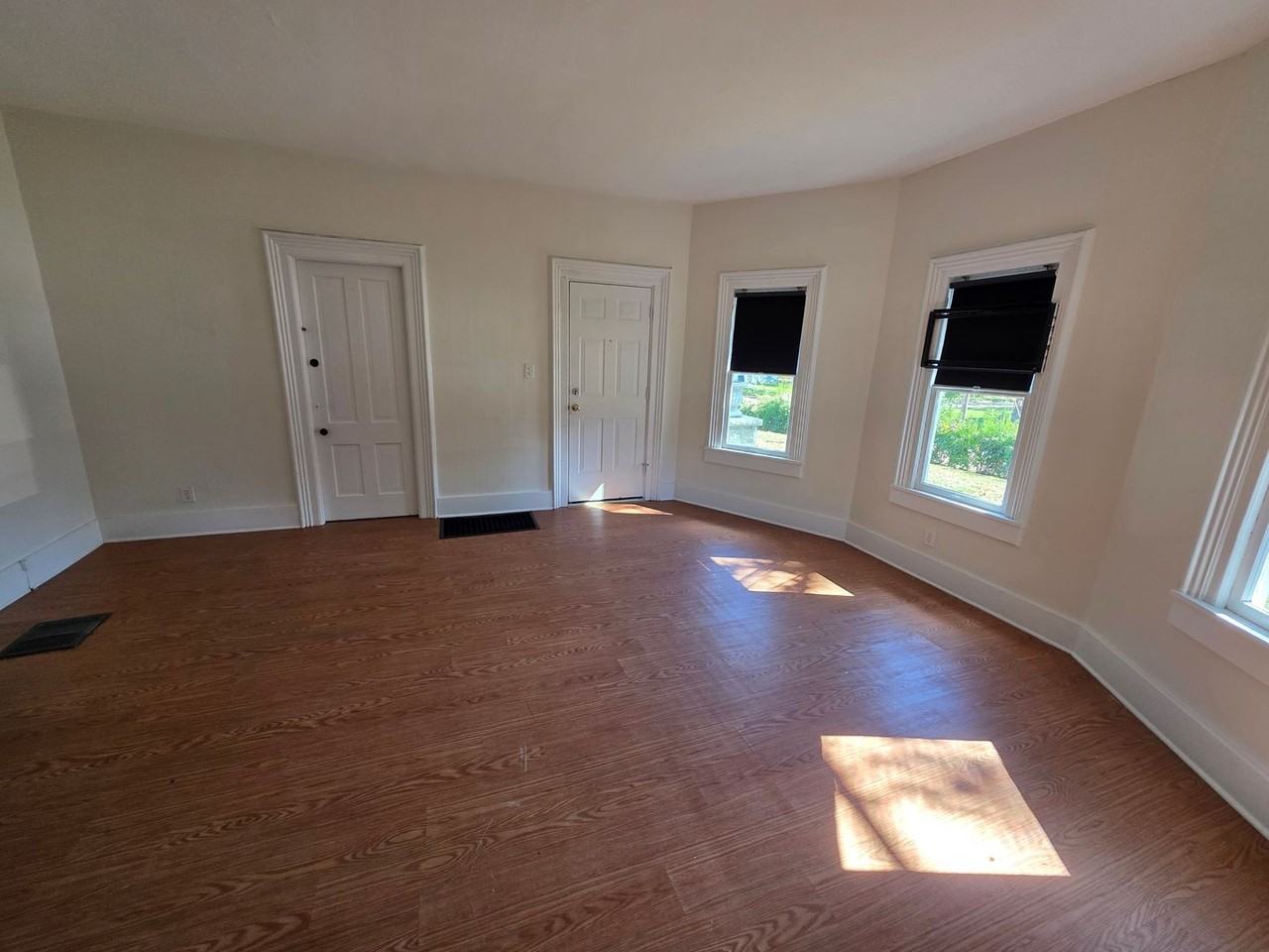 540 N Howard St #1 - Photo 7 of 9
