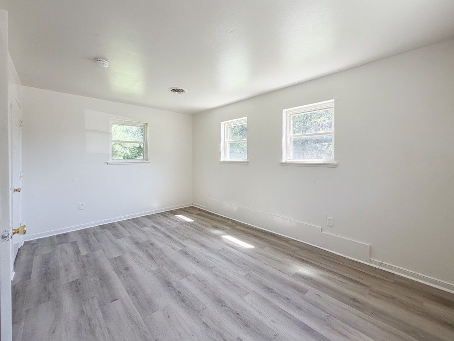 2520 Noel St #2520 - Photo 5 of 11